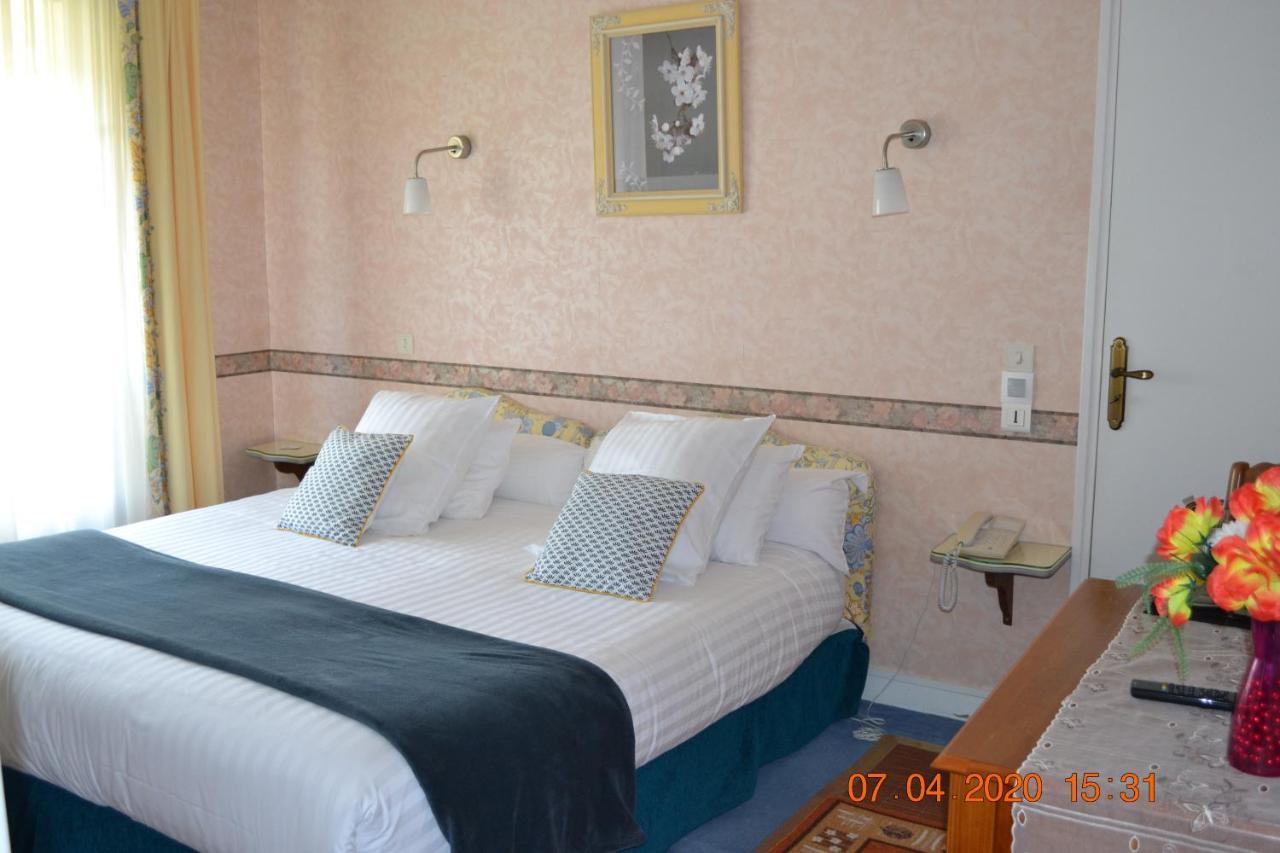 Hotel Le Castel Brissac-Quince Dış mekan fotoğraf